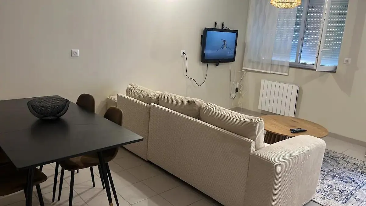 Dream Appartement!! Spacieux ,Calme Au Rez-De-Chaussee Bourg-en-Bresse 0*,  Frankrijk